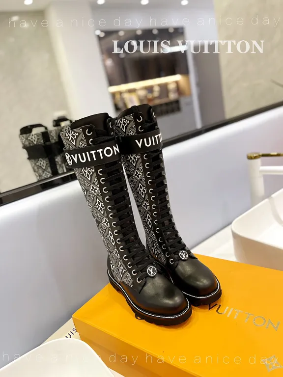 Louis Vuitton Shoe 